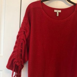 Romantic red sweater w/ adjustable arm ties - M